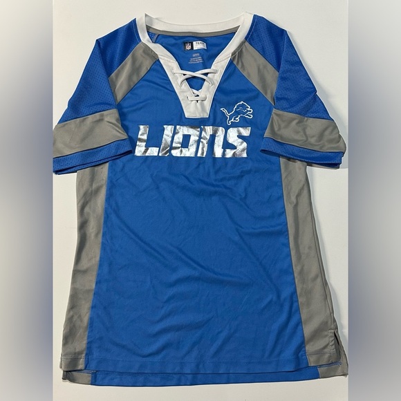 NFL Tops - EUC Women’s Detroit Lions SS Top, NFL Apparel, Size M